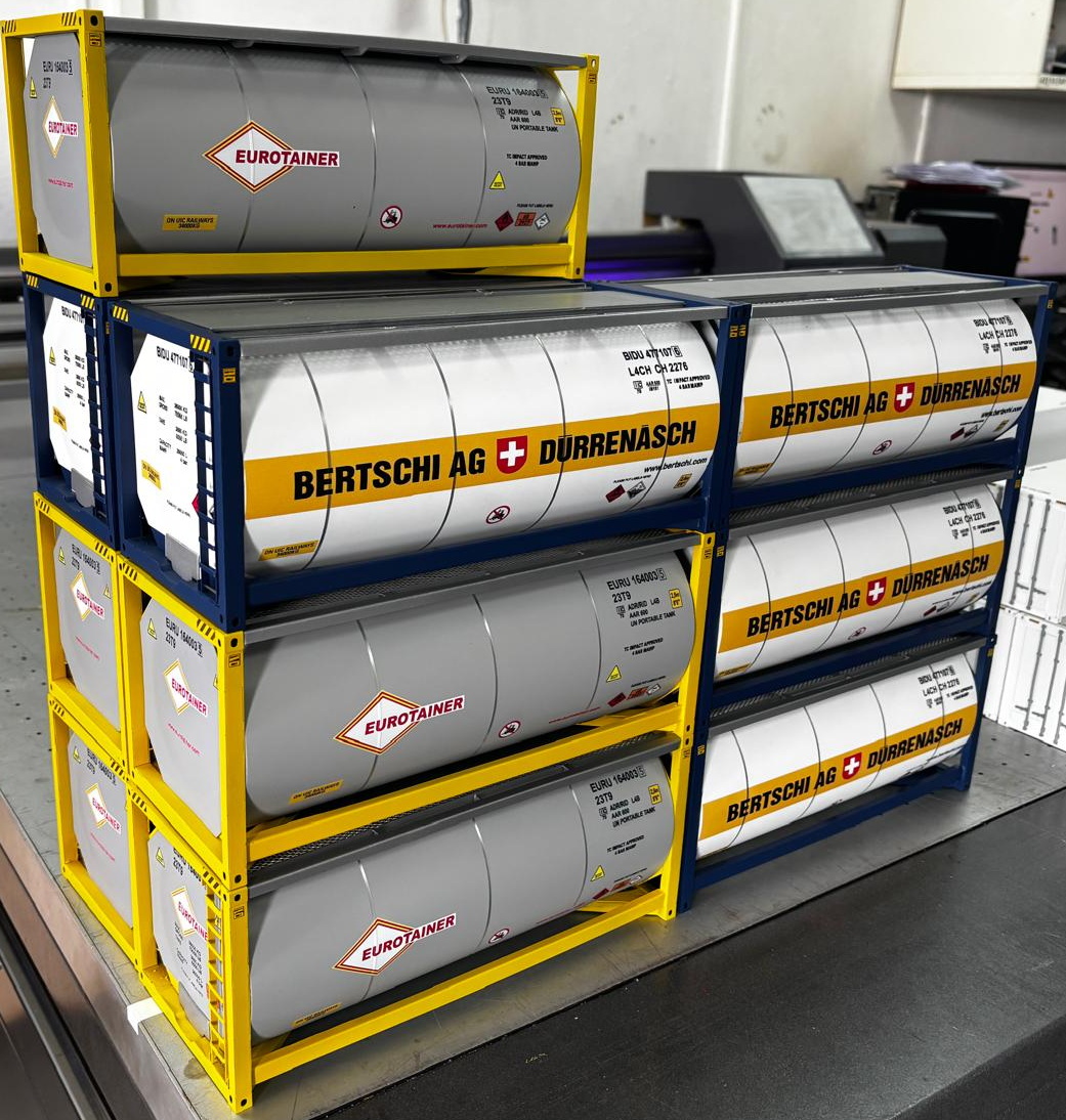 Du betrachtest gerade 🟪 www.SpurG.eu – Tankcontainer – Blick in die Werkstatt